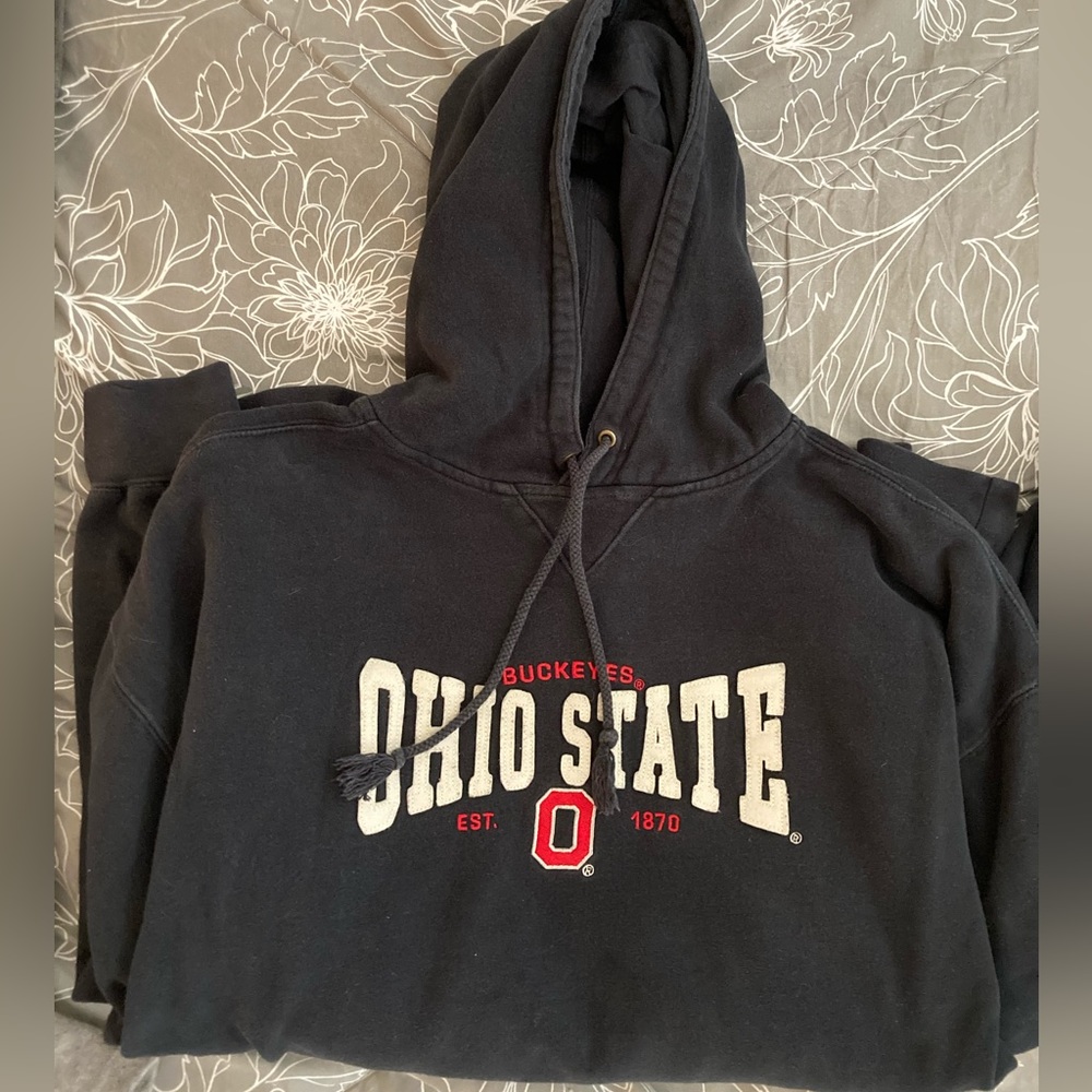 Men’s XXL Ohio State sweatshirt